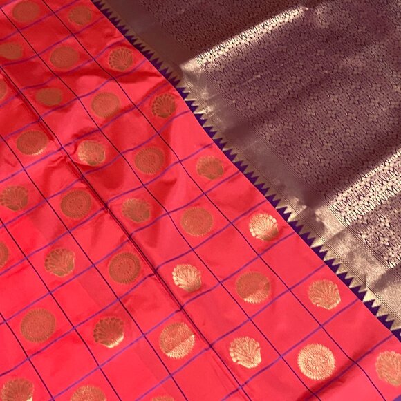 Pink check Indian traditional soft silk saree for women - Picture 13 of 15